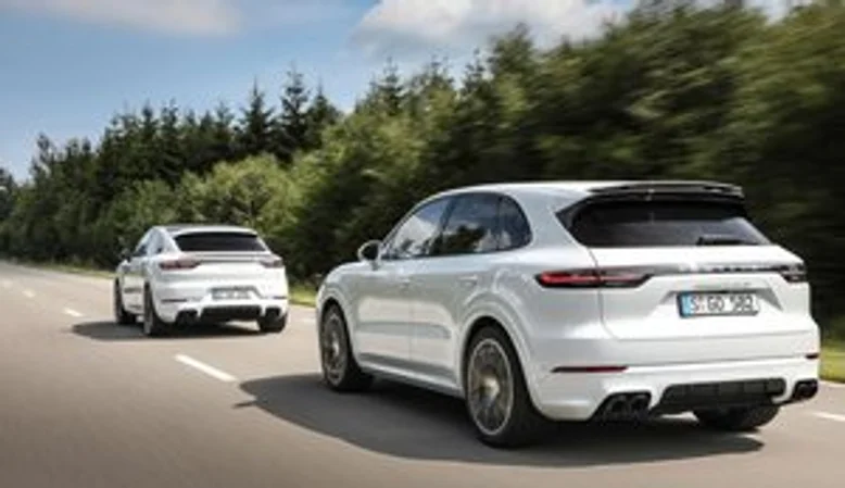PORSCHE CAYENNE COUPE HYBRID 2019 🚗