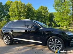 Photo 2 - Audi Q7 2017