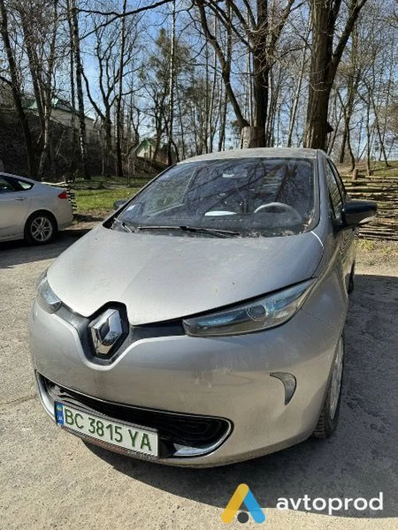 Фото 1 - Renault Zoe 2015