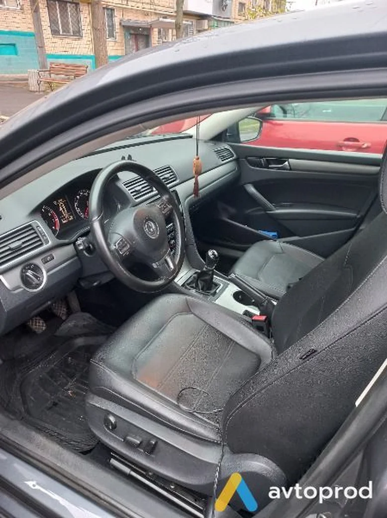Фото 2 - Volkswagen Passat 2013