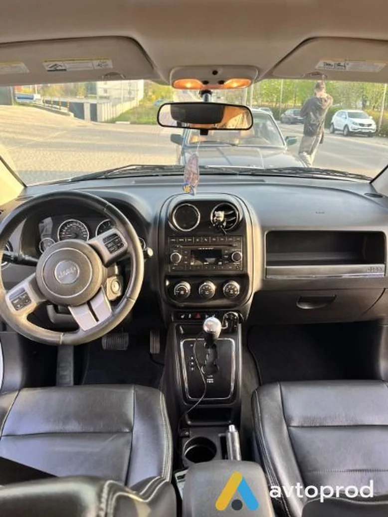 Фото 2 - Jeep Compass 2012