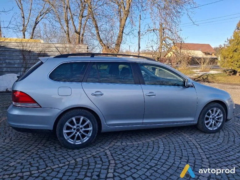 Фото 3 - Volkswagen Golf 2009