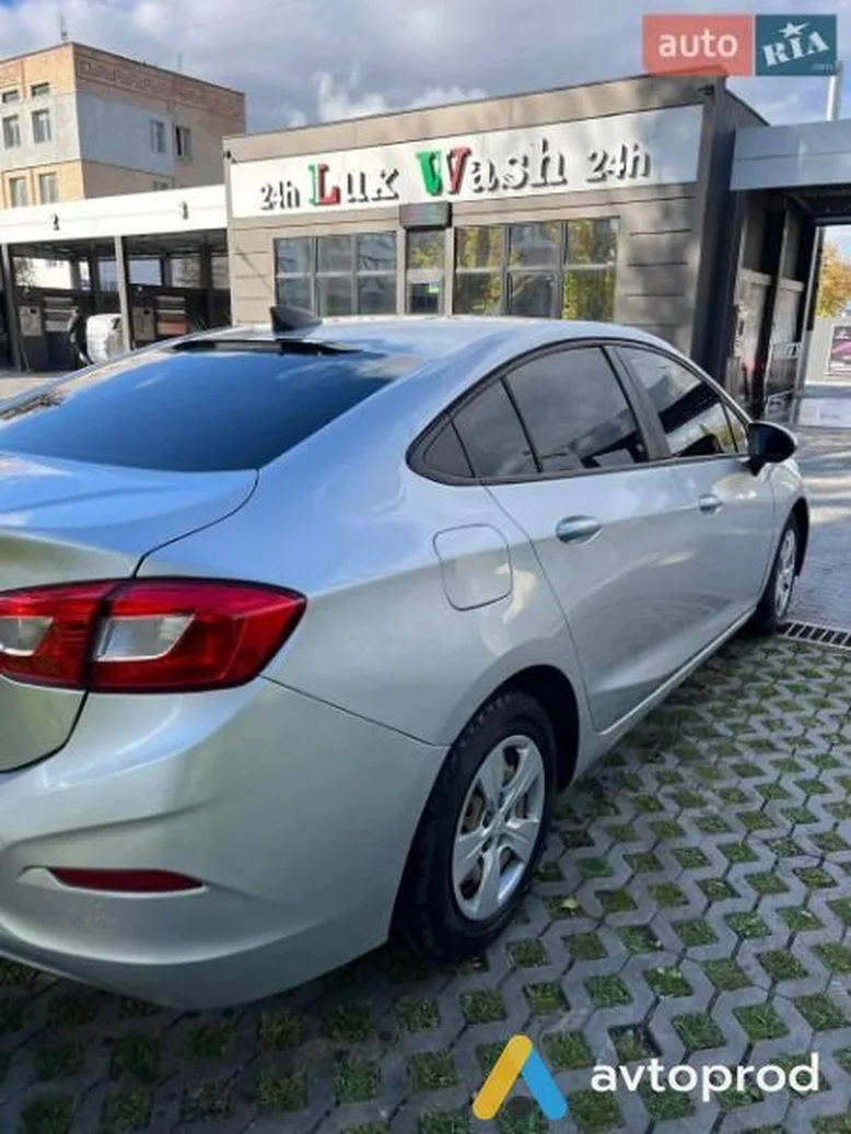 Фото 4 - Chevrolet Cruze 2018