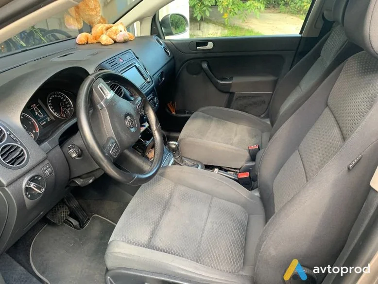 Фото 1 - Volkswagen Golf 2013