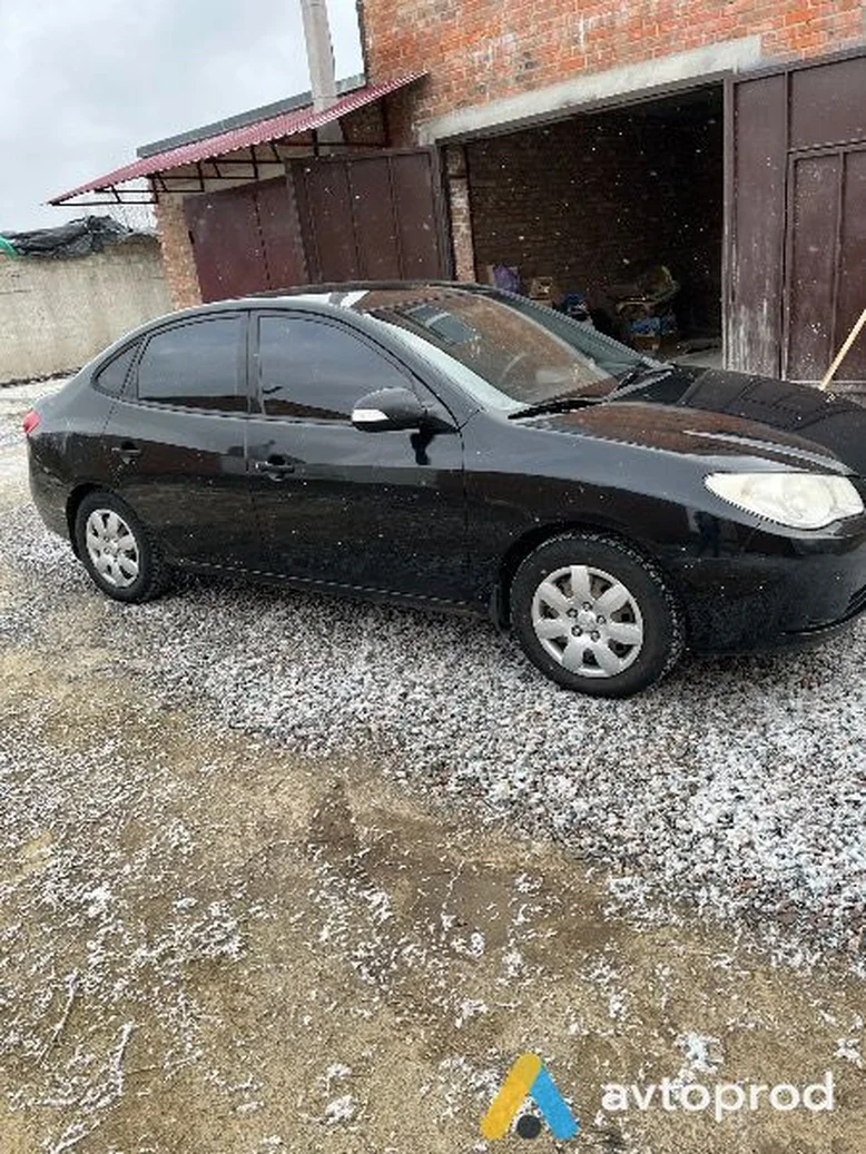 Фото 4 - Hyundai Elantra 2010
