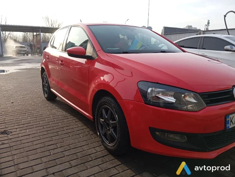 Фото 4 - Volkswagen Polo 2011