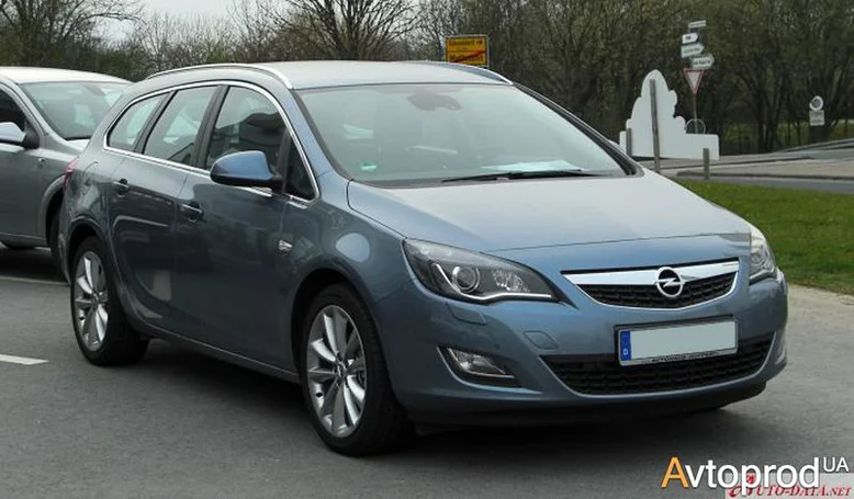 Фото 2 - Opel Astra 2011