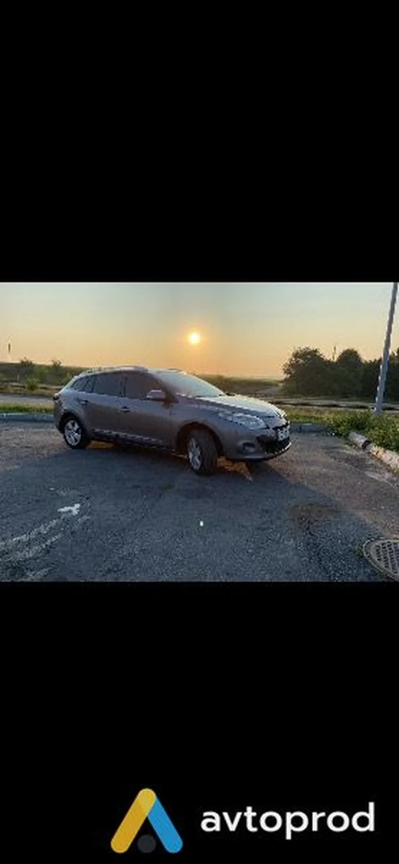 Фото 2 - Renault Megane 2011