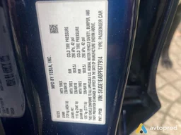 Photo 4 - Tesla Model 3 2023