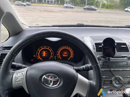 Фото 4 - Toyota Auris 2008