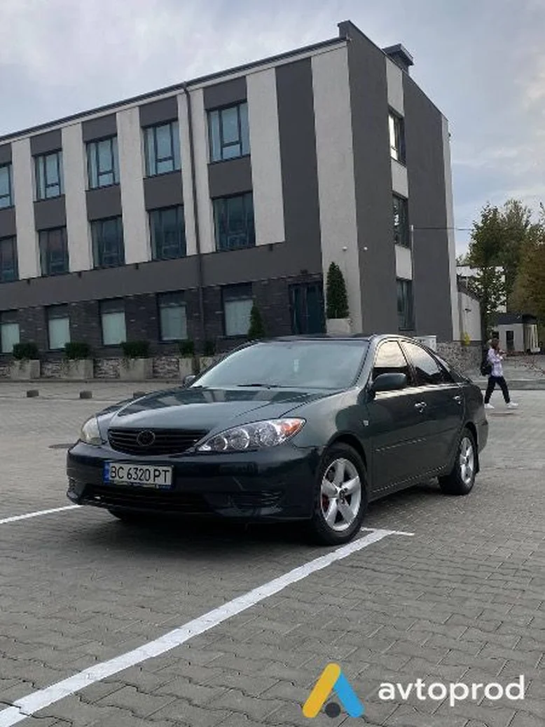 Фото 1 - Toyota Camry 2005