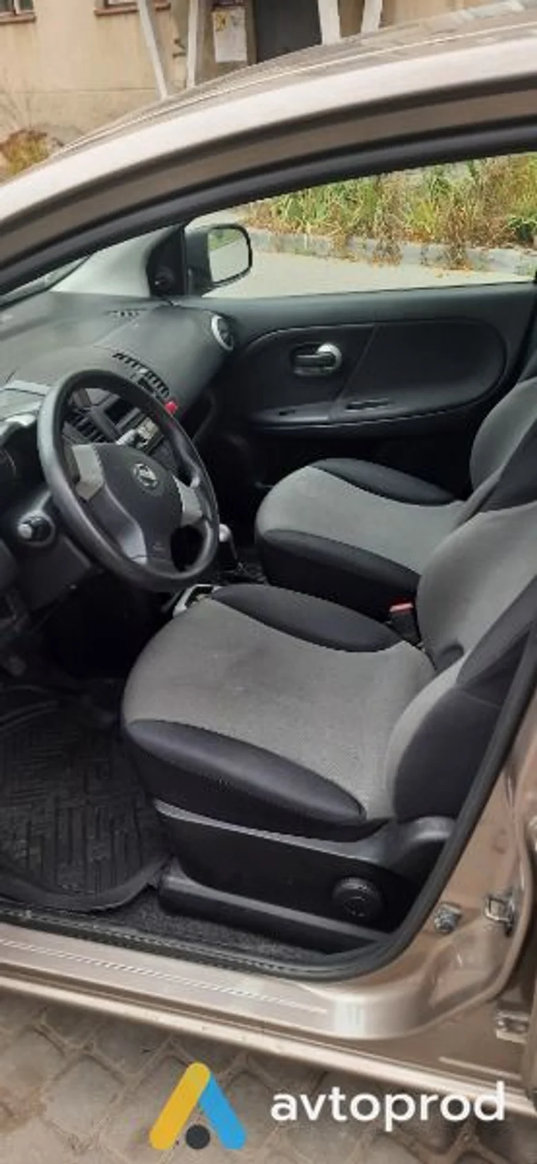 Фото 3 - Nissan Note 2011