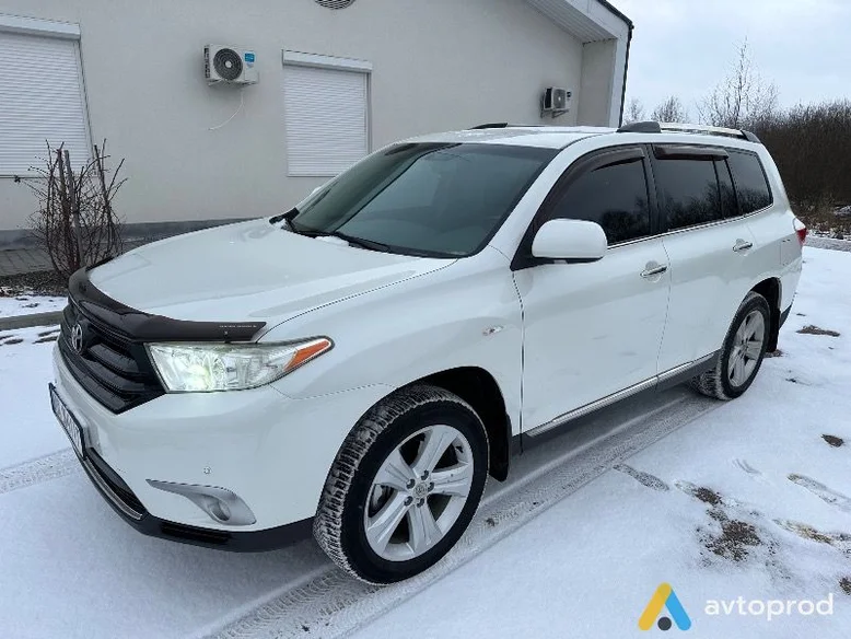 Фото 2 - Toyota Highlander 2012