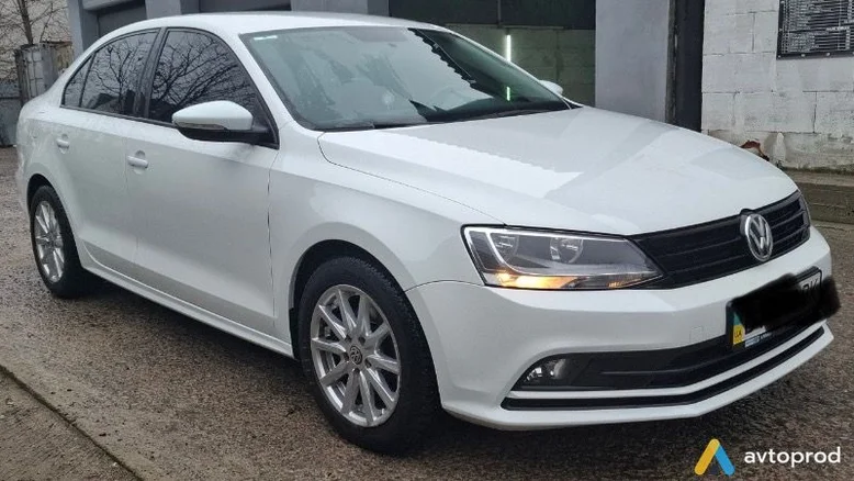 Фото 1 - Volkswagen Jetta 2016