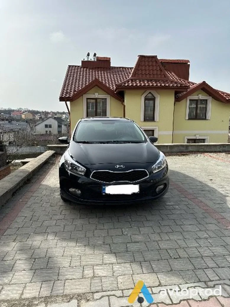 Фото 1 - Kia Cee'd 2015