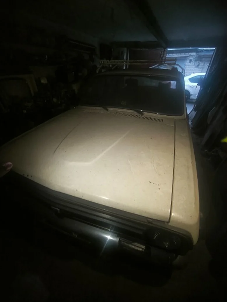 Фото 4 - GAZ 2410 1992