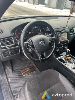 Photo 2 - Volkswagen Touareg 2017