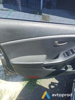 Фото 4 - Hyundai i30 2012