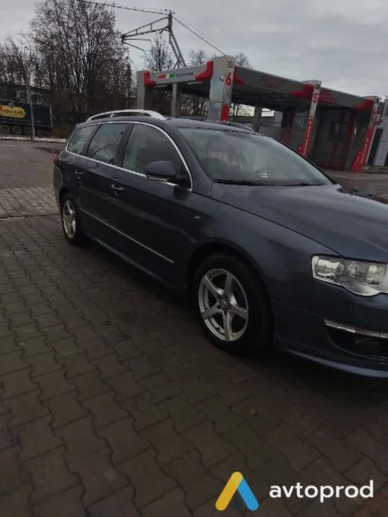 Фото 2 - Volkswagen Passat 2010