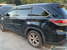 Фото 2 - Toyota Highlander 2016