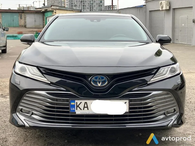 Photo 4 - Toyota Camry 2020