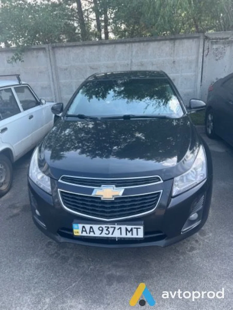 Фото 1 - Chevrolet Cruze 2012