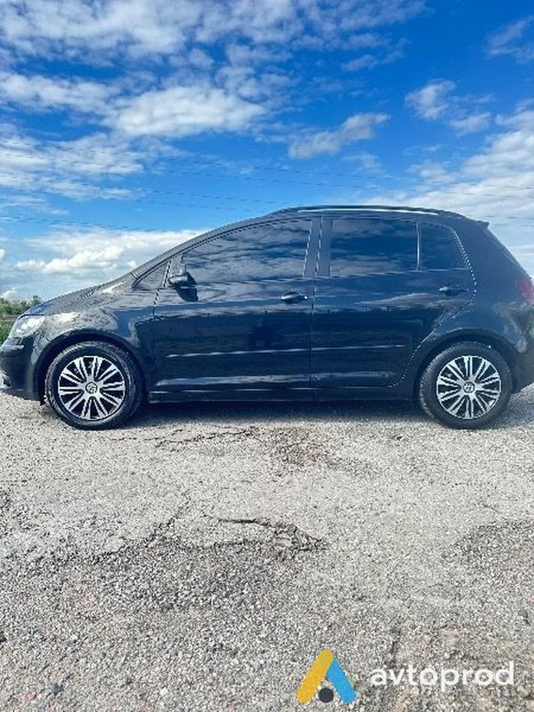 Фото 3 - Volkswagen Golf 2005