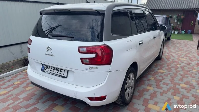 Фото 3 - Citroen C4 2015