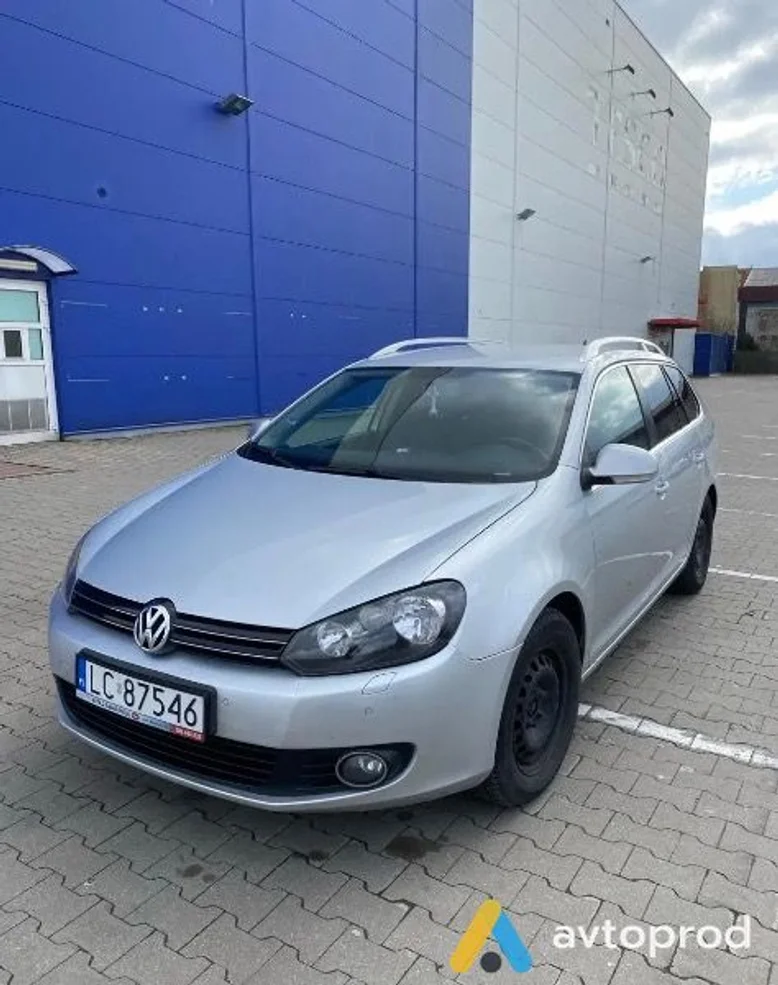 Фото 1 - Volkswagen Golf 2010