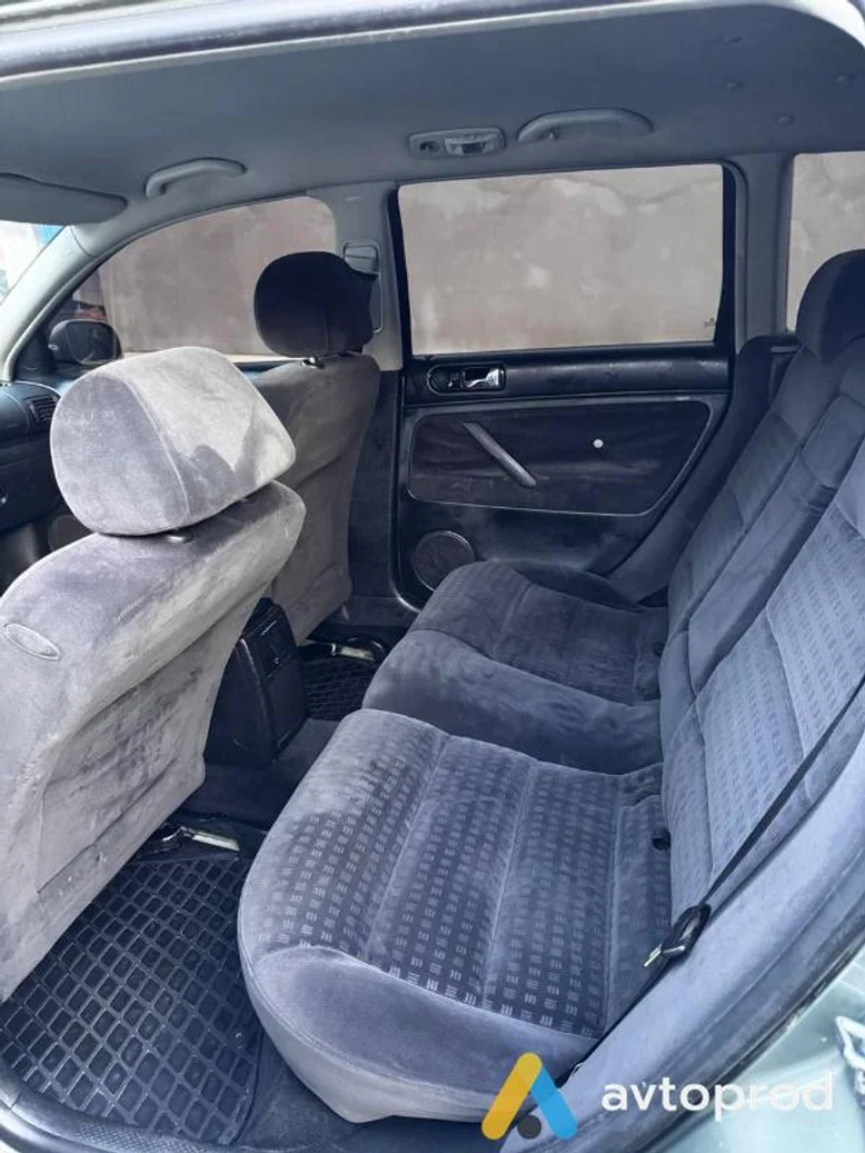 Фото 4 - Volkswagen Passat 2002
