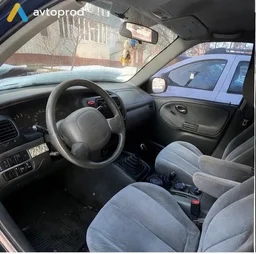 Photo 4 - Suzuki XL7 2002