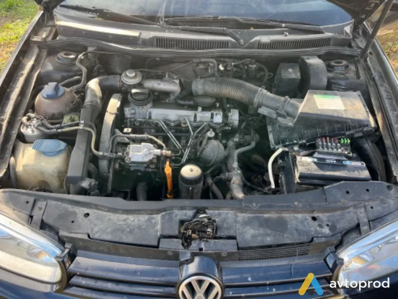 Фото 4 - Volkswagen Golf 1998