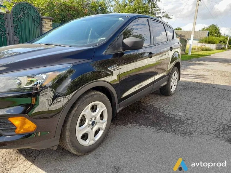 Фото 4 - Ford Escape 2019