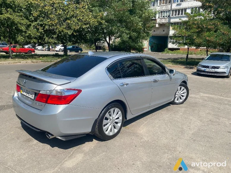 Фото 1 - Honda Accord 2014