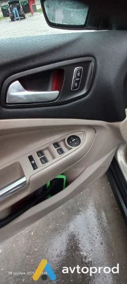 Фото 3 - Ford C-MAX 2015