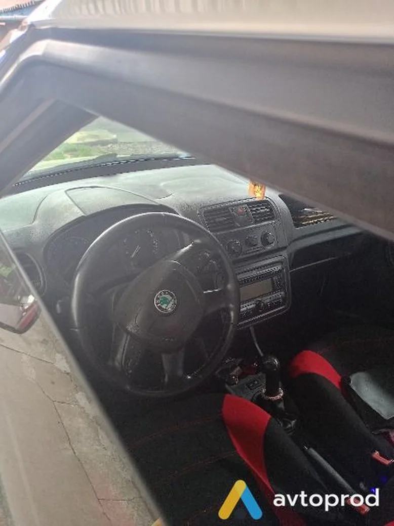 Фото 3 - Skoda Fabia 2009