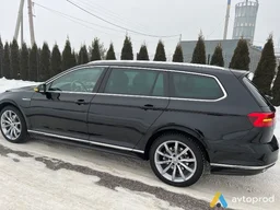 Photo 4 - Volkswagen Passat 2018