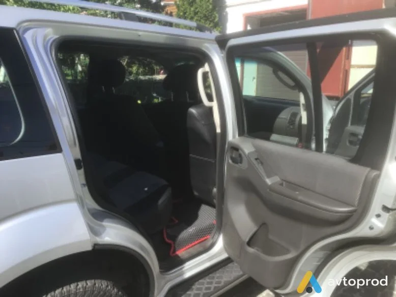 Фото 4 - Nissan Pathfinder 2012