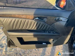 Photo 3 - Mercedes-Benz E-class 2003