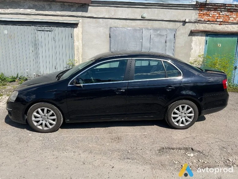 Фото 3 - Volkswagen Jetta 2008