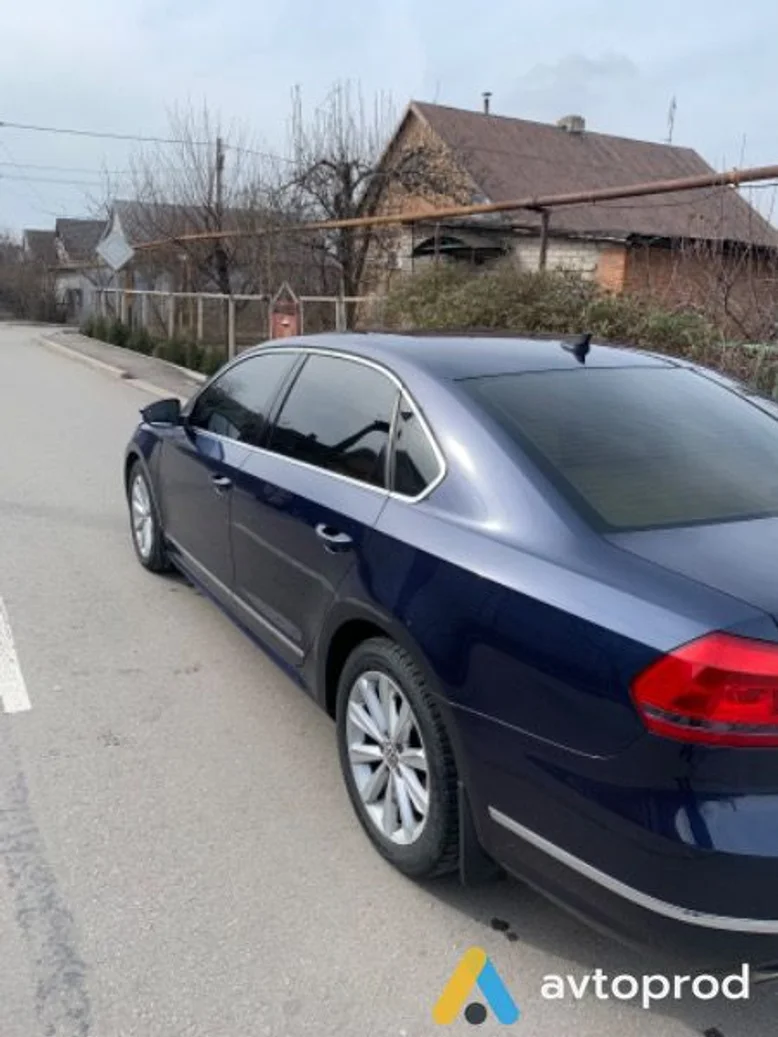 Фото 2 - Volkswagen Passat 2012