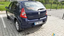 Фото 4 - Dacia Sandero 2012