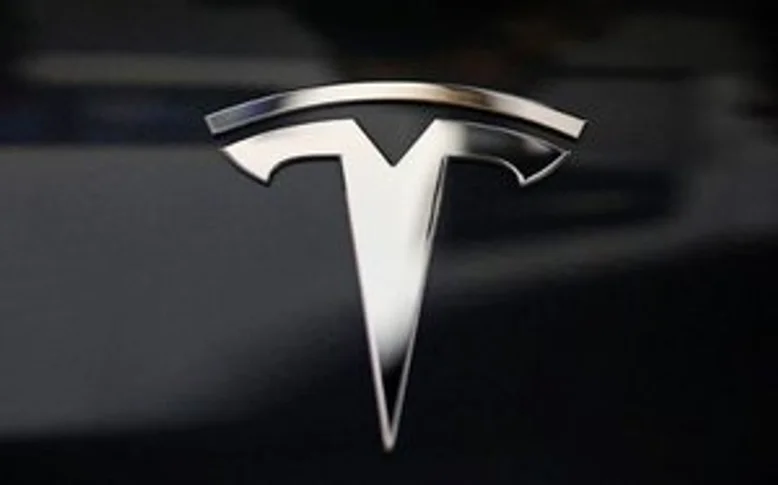 5 ДО 1: TESLA ДРОБИТЬ АКЦІЇ. ЦІНИ ПІШЛИ ВГОРУ ПІСЛЯ ОГОЛОШЕННЯ ПРО СПЛІТ 🚘