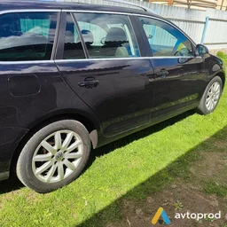 Photo 4 - Volkswagen Golf 2009