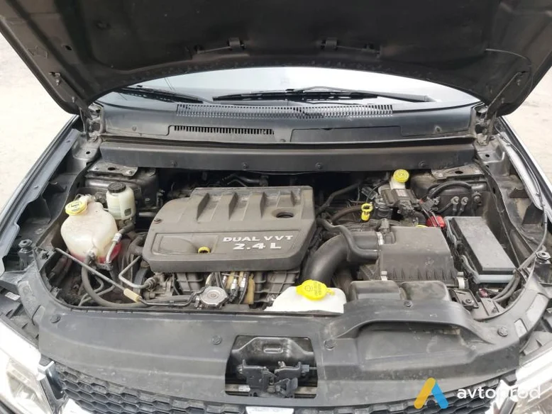 Фото 2 - Dodge Journey 2014