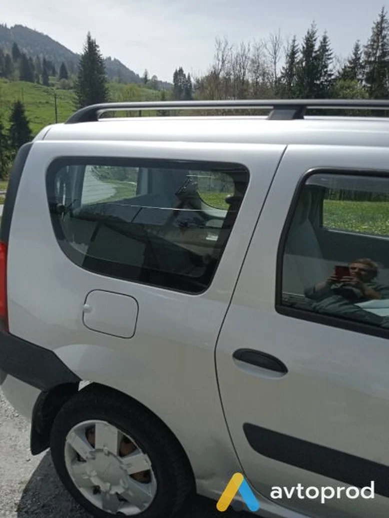 Фото 4 - Dacia Logan 2008