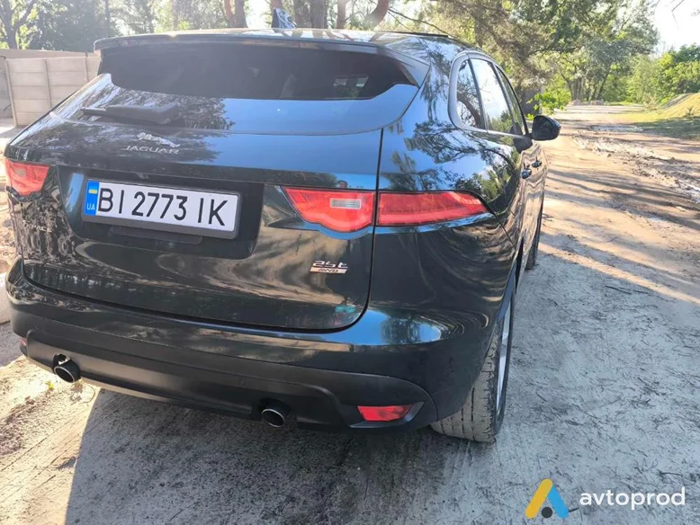 Photo 4 - Jaguar E-Pace 2017