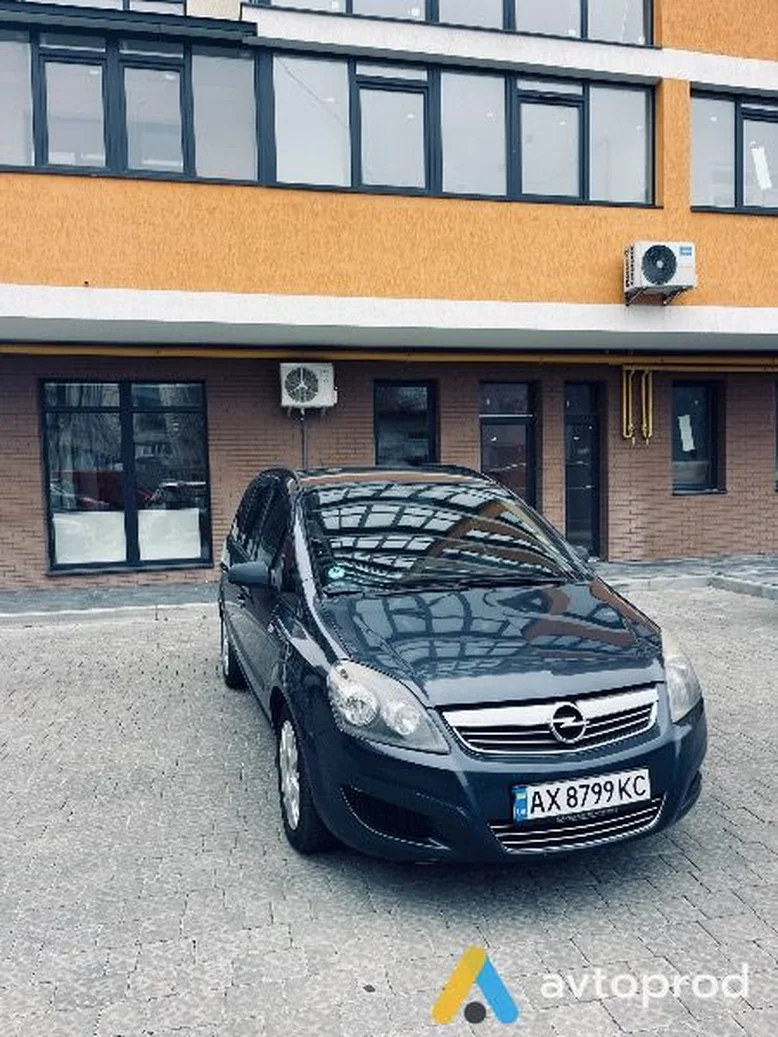 Фото 4 - Opel Zafira 2009