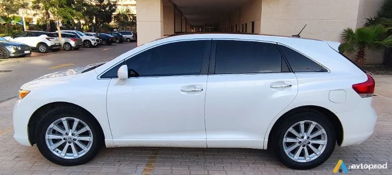 Фото 2 - Toyota Venza 2011