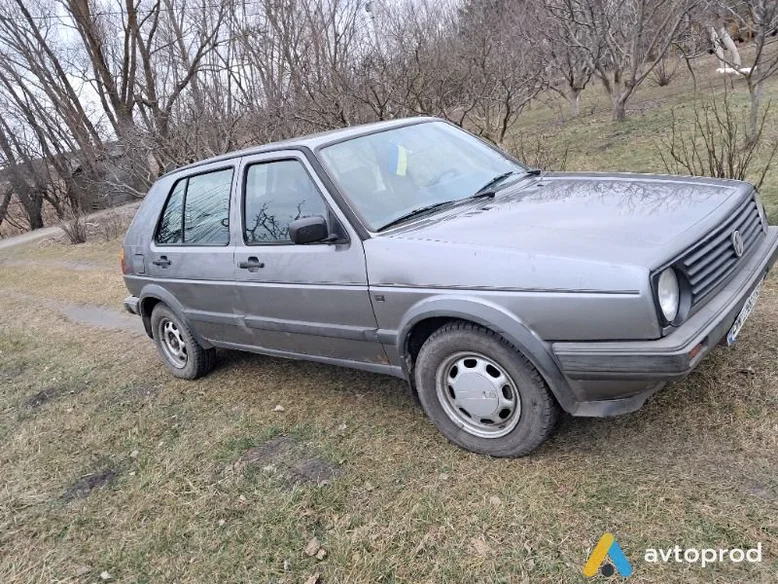 Фото 1 - Volkswagen Golf 1989
